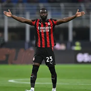 Yunus Musah: Mesin Diesel AC Milan yang Diam-Diam Jadi Kunci